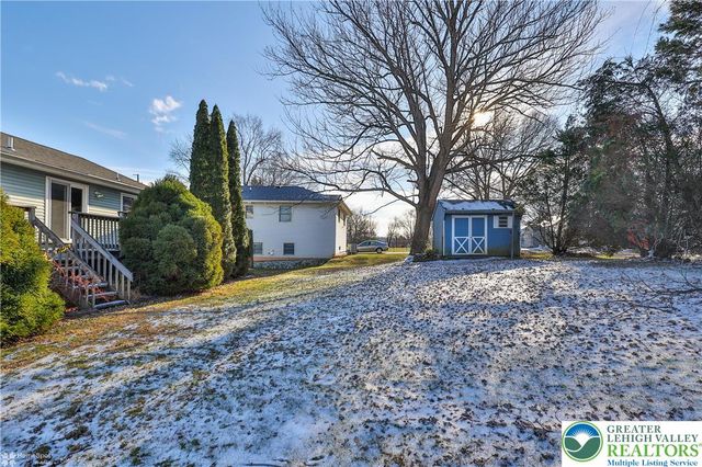 305 Carbon Street, Palmer Twp, PA 18045