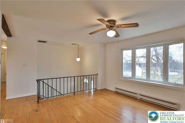 305 Carbon Street, Palmer Twp, PA 18045