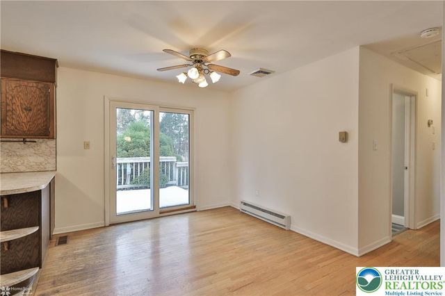 305 Carbon Street, Palmer Twp, PA 18045