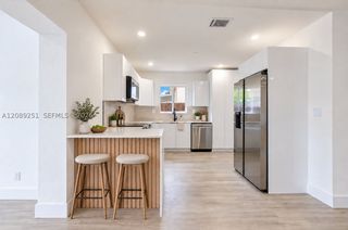 40 SE 3rd Ter, Dania Beach, FL 33004