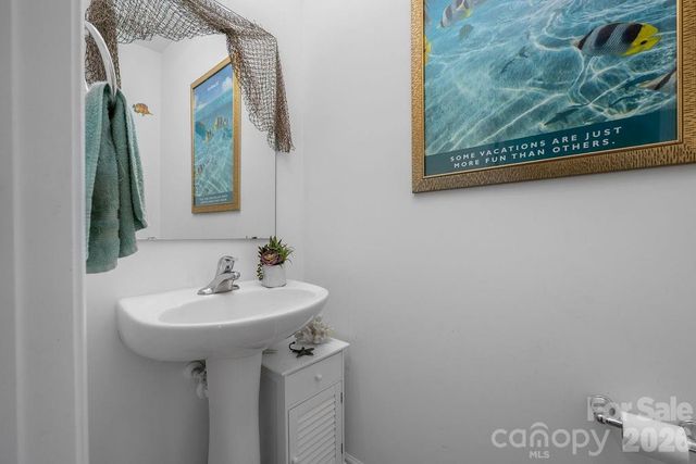 2624 Clipper Court NW, Concord, NC 28027