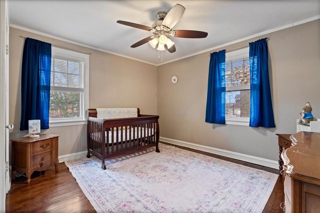 9542 S Campbell Avenue, Evergreen Park, IL 60805