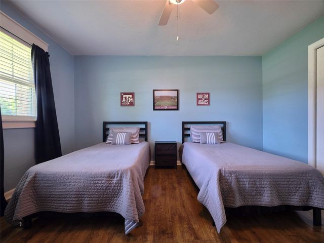 14528 Vlasta Street, Needville, TX 77461