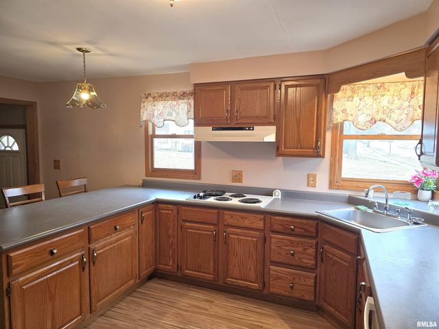 201 W SPRINGFIELD Street, Virginia, IL 62691