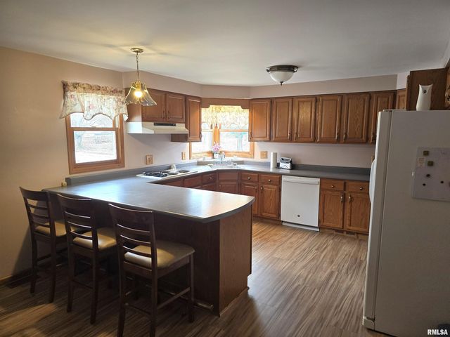 201 W SPRINGFIELD Street, Virginia, IL 62691