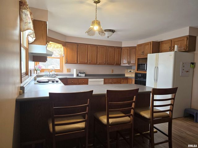 201 W SPRINGFIELD Street, Virginia, IL 62691