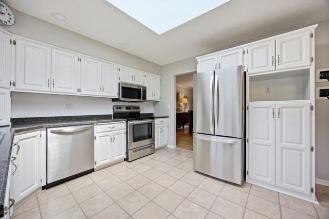 630 Appletree Lane, Moorhead, MN 56560