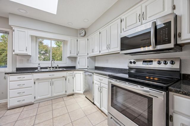 630 Appletree Lane, Moorhead, MN 56560