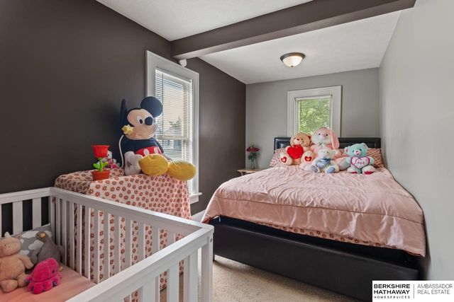 944 S 2nd Street, Lincoln, NE 68526