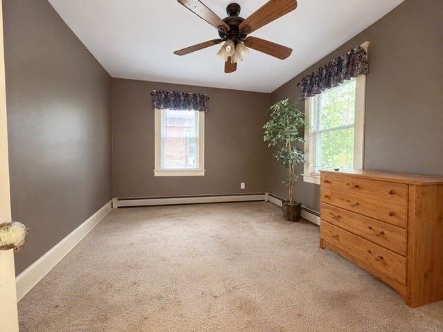 10 Cycle St, Westfield, MA 01085