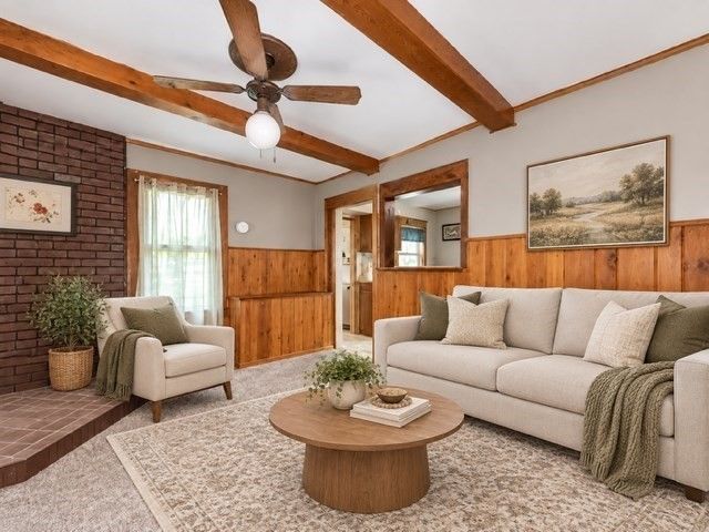 10 Cycle St, Westfield, MA 01085