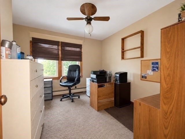 10 Cycle St, Westfield, MA 01085