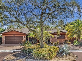 2116 NE 62nd Street, Fort Lauderdale, FL 33308