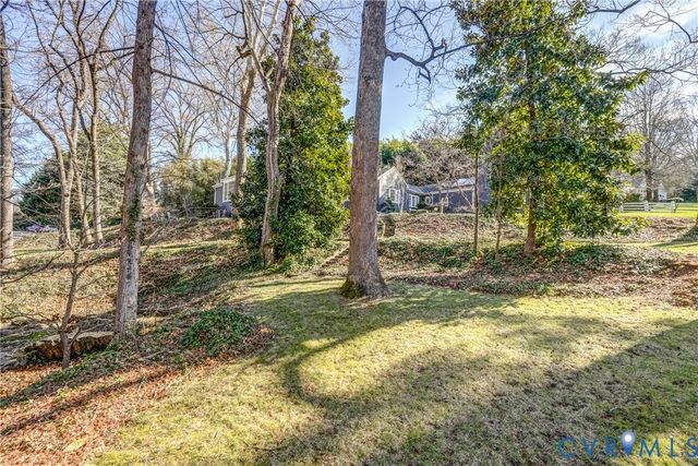 3715 Douglasdale Rd, Richmond, VA 23221