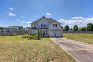 13 Old Glory Way, Fort Mitchell, AL 36867