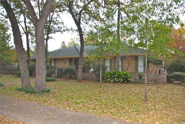 1612 Canyon Oaks Drive, Irving, TX 75061
