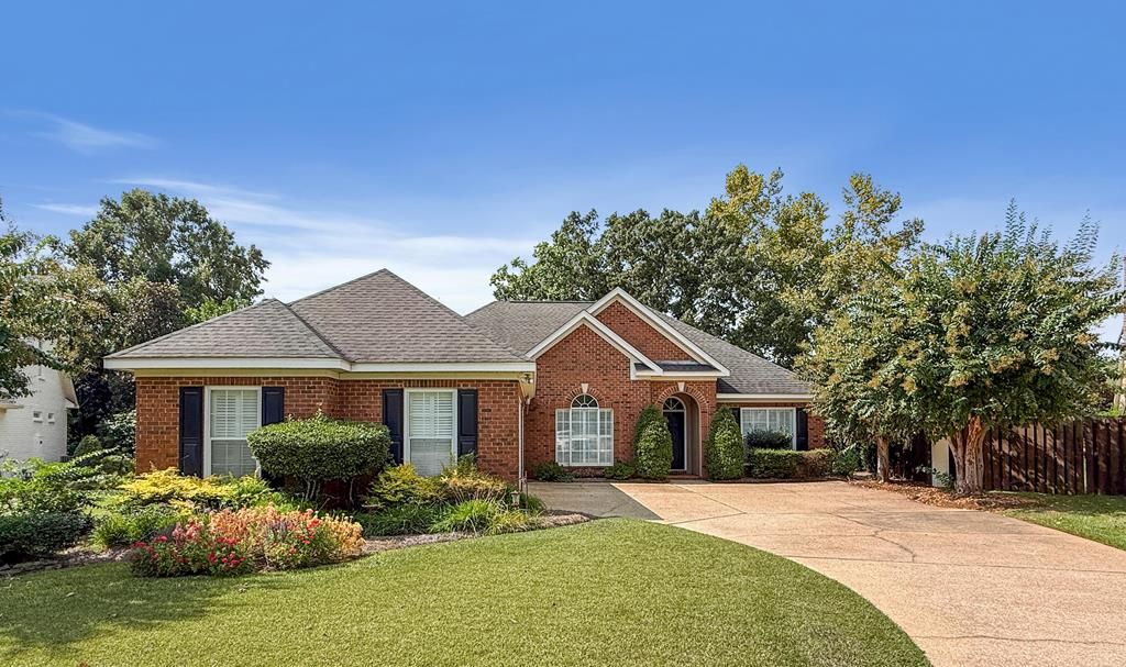 612 Jamestown Blvd, Dothan, AL 36301