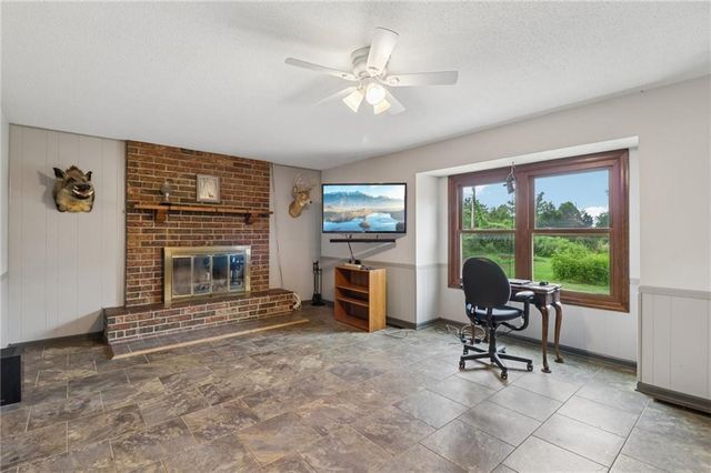 18591 Cantrell Road, Linwood, KS 66052