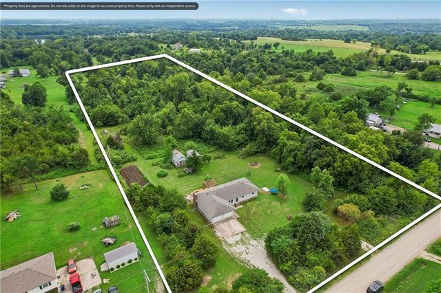 18591 Cantrell Road, Linwood, KS 66052