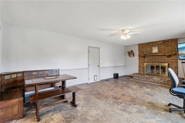 18591 Cantrell Road, Linwood, KS 66052