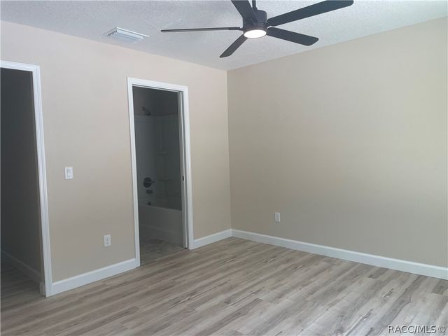 6532 N Iris Drive, Hernando, FL 34442