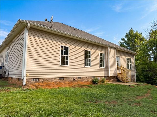 404 Winchester Drive, Graham, NC 27253