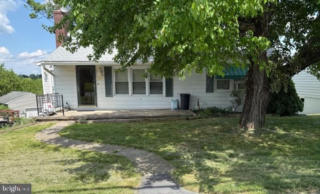 Image 1 of property listing at 4156 BLACK ROCK RD, Hampstead, MD 21074