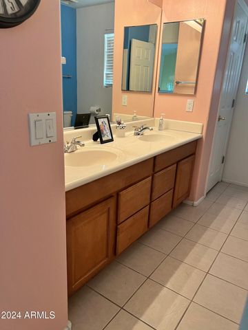 2081 E DESERT INN Drive, Chandler, AZ 85249