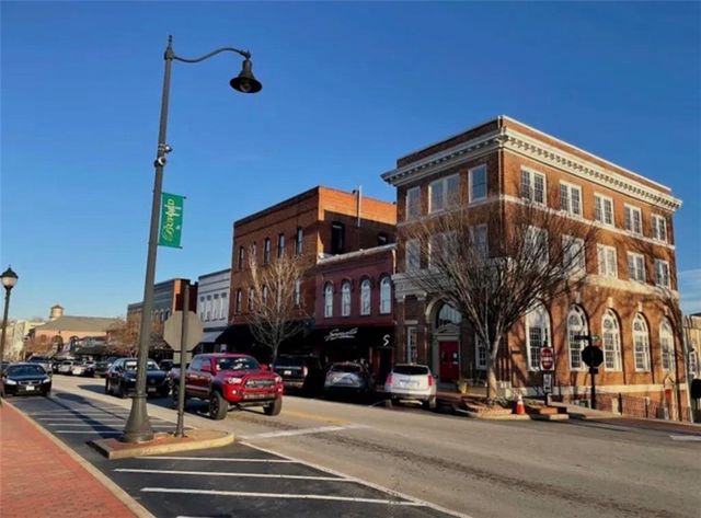 120 N Gwinnett Street, Buford, GA 30518
