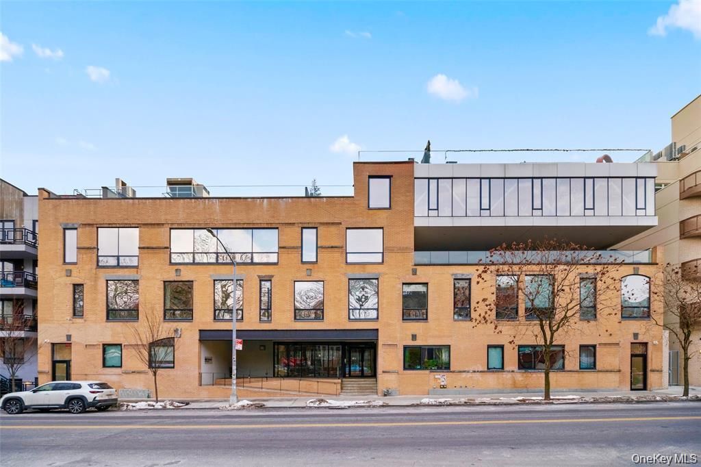 850 Metropolitan Avenue 1E, Brooklyn, NY 11211