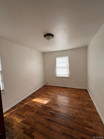 1916 Joslin Street, Saginaw, MI 48602