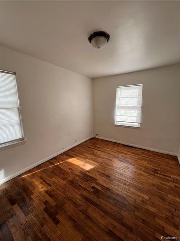 1916 Joslin Street, Saginaw, MI 48602