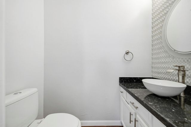 312 Wilcrest Drive 312, Houston, TX 77042