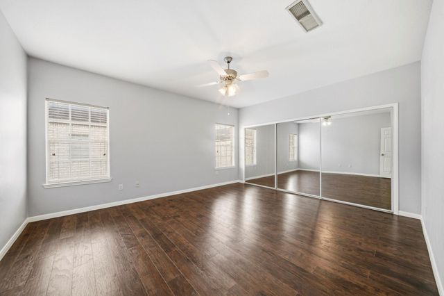 312 Wilcrest Drive 312, Houston, TX 77042