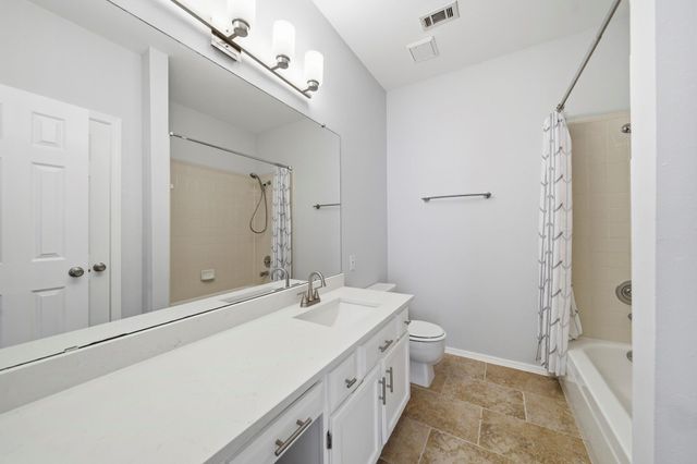 312 Wilcrest Drive 312, Houston, TX 77042