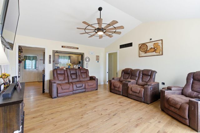 118 Hunter Ridge Drive, Lawrenceburg, KY 40342