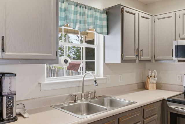 118 Hunter Ridge Drive, Lawrenceburg, KY 40342