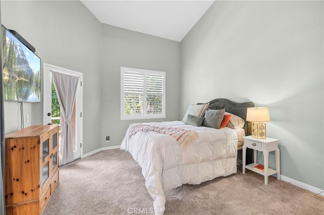 25731 Perlman Place D, Stevenson Ranch, CA 91381