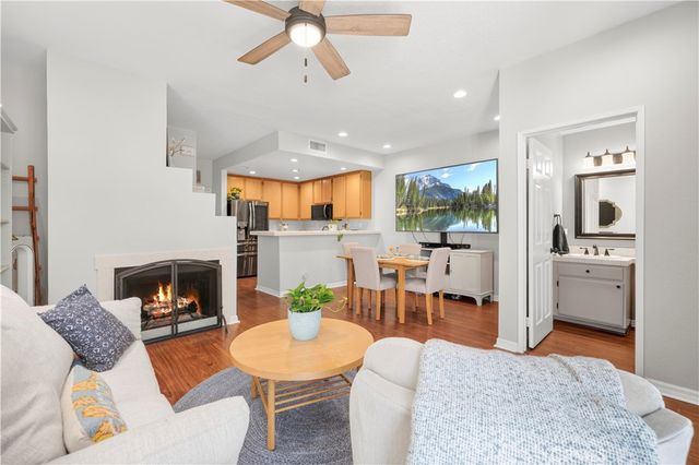 25731 Perlman Place D, Stevenson Ranch, CA 91381