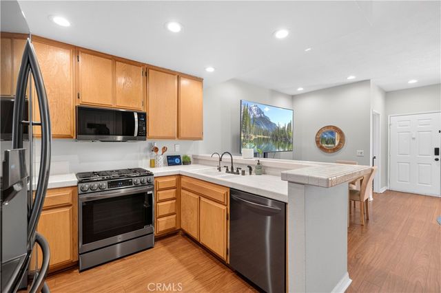 25731 Perlman Place D, Stevenson Ranch, CA 91381