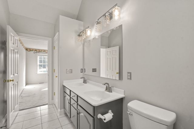 34 Laurelwood Dr, Worcester, MA 01605