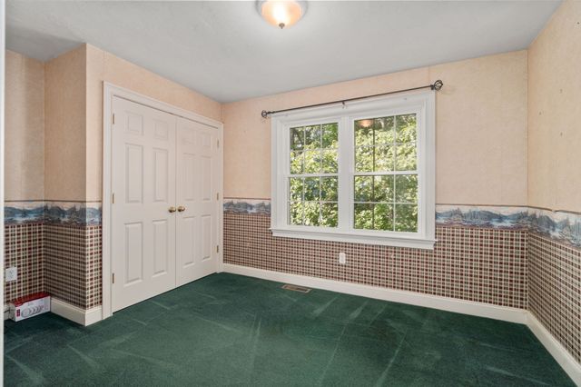34 Laurelwood Dr, Worcester, MA 01605