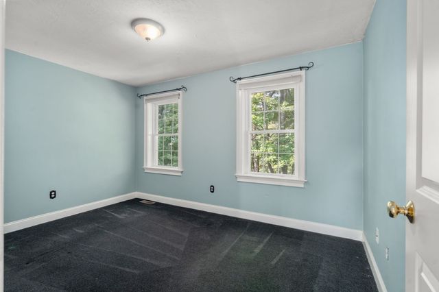 34 Laurelwood Dr, Worcester, MA 01605