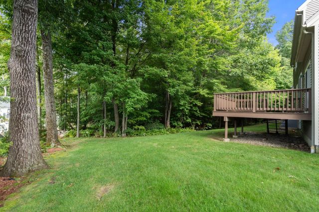 34 Laurelwood Dr, Worcester, MA 01605