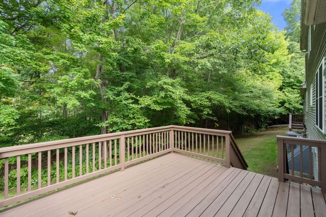 34 Laurelwood Dr, Worcester, MA 01605