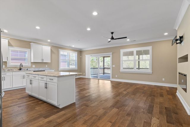 6864 Carnell Way, Chattanooga, TN 37421