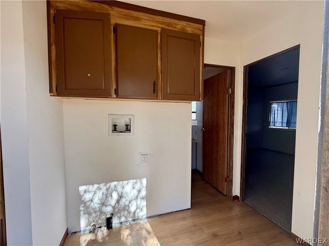 1950 E Thompson Avenue, Kingman, AZ 86409