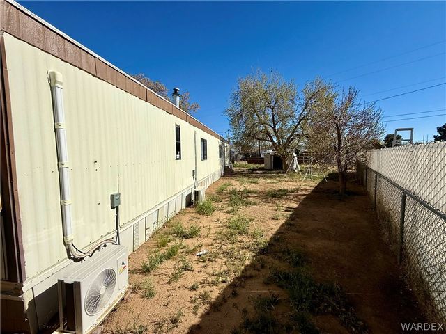 1950 E Thompson Avenue, Kingman, AZ 86409