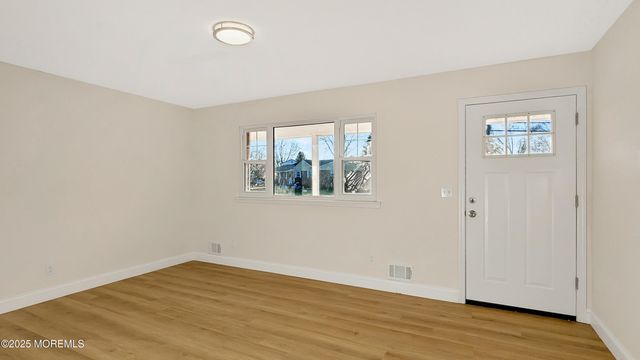 8 Norman Drive, Neptune Township, NJ 07753