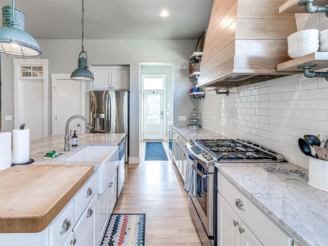 35 Redbud Lane, Carlton Landing, OK 74432